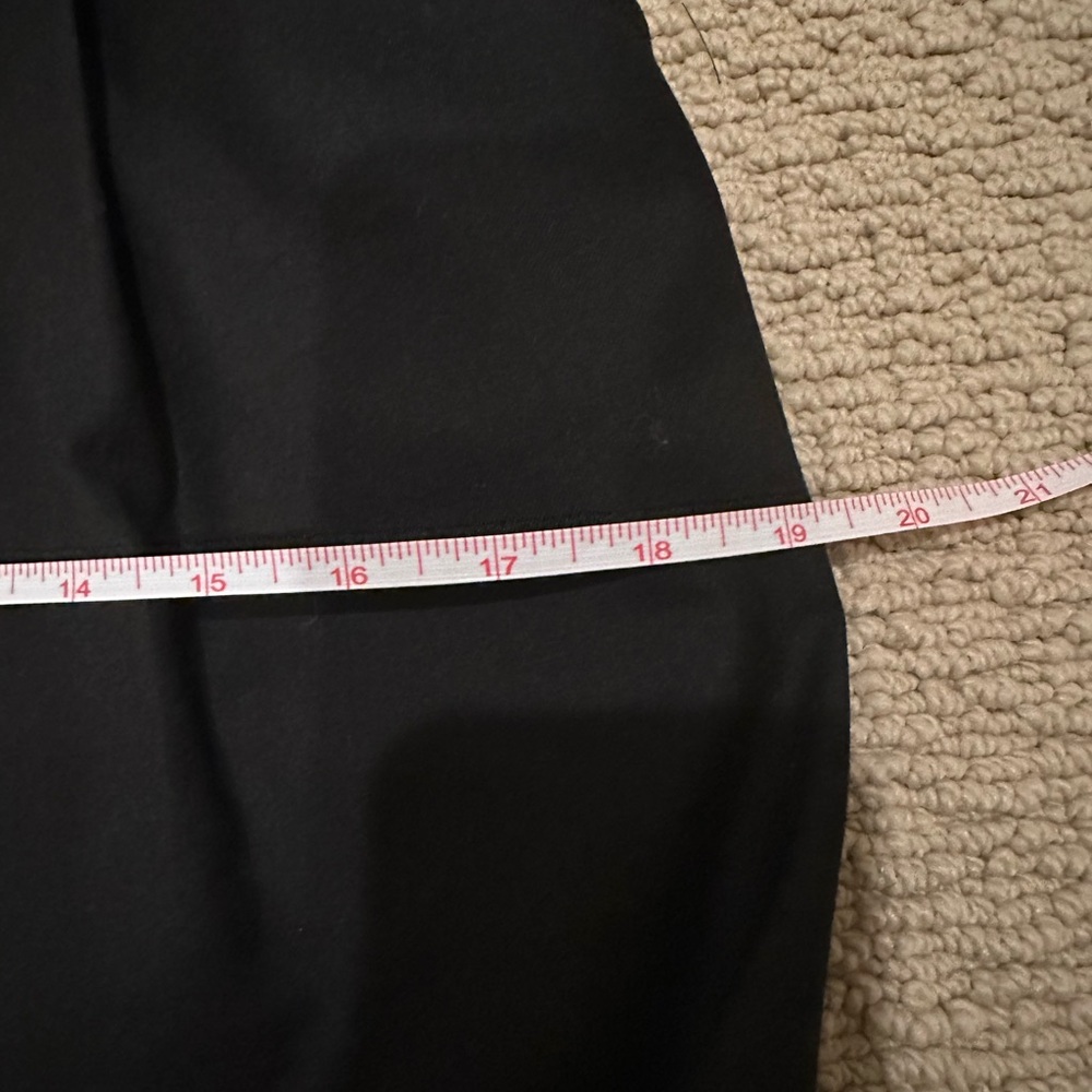 β€οΈπCute, unique, front-ruffle black dress - Picture 12 of 12